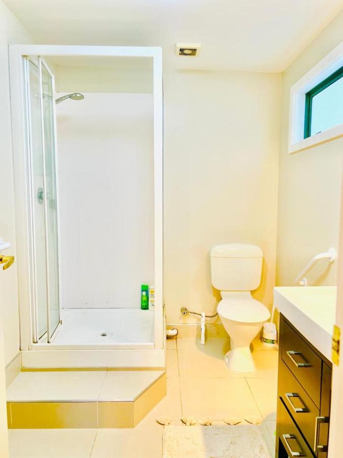 Private Studio Auckland Self Checkin And 2 Parking Netflix Prime Eksteriør bilde